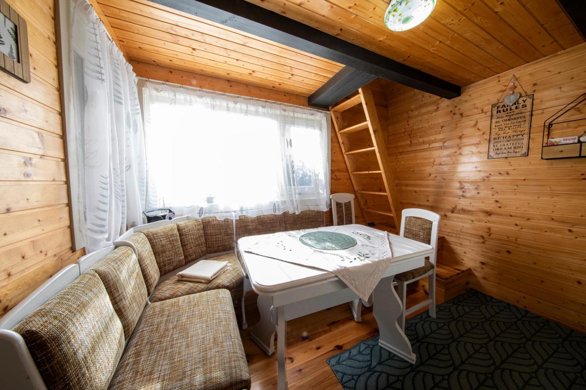 Cabana Adrienne Izvoru Mureşului Exteriör bild