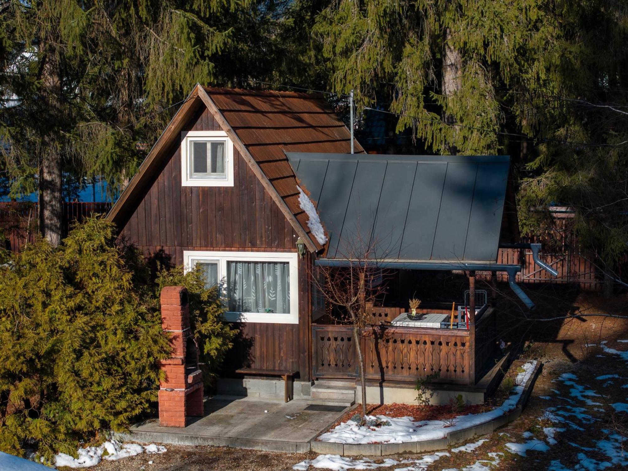 Cabana Adrienne Izvoru Mureşului Exteriör bild