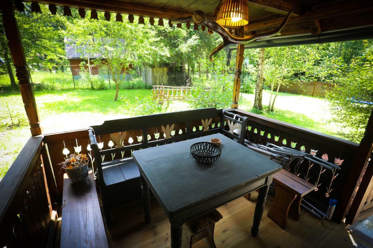 Cabana Adrienne Izvoru Mureşului Exteriör bild